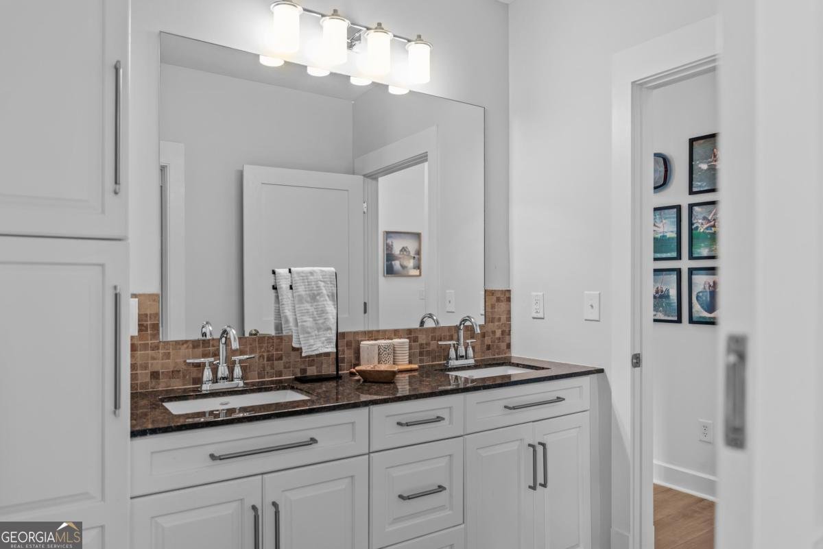 121 South Bay Road Eatonton - 43