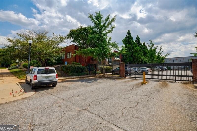 195 Arizona Avenue Atlanta - 54