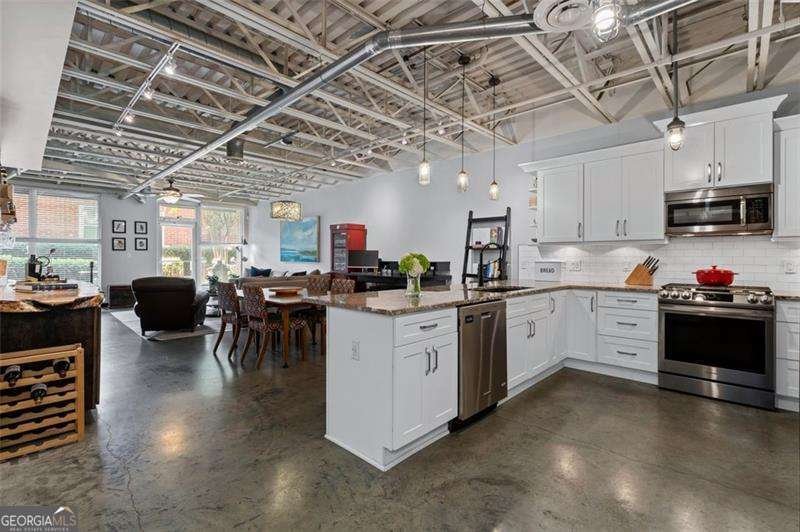 5200 Peachtree Road Atlanta - 7