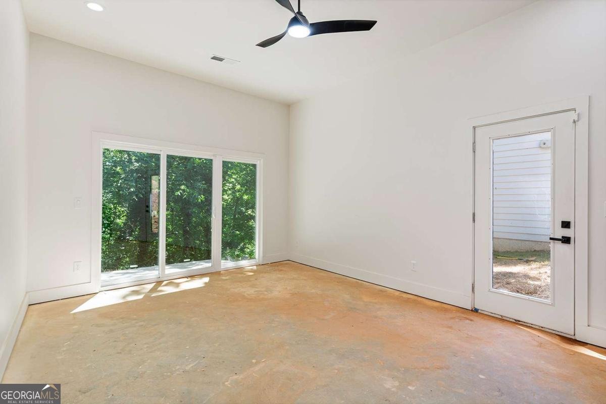 977 Fleetwood Circle Atlanta - 13