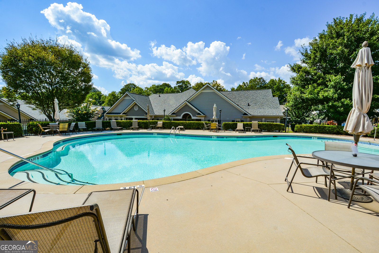 219 Orchards Circle Woodstock - 11
