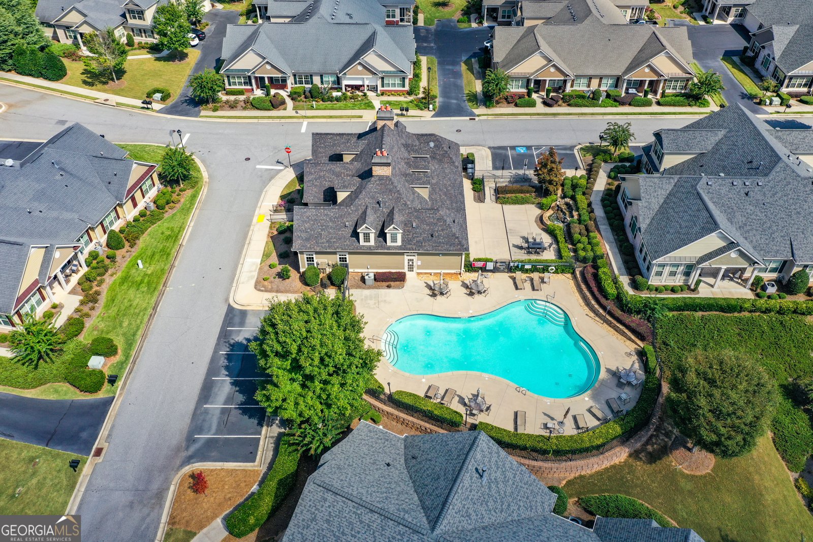 219 Orchards Circle Woodstock - 25