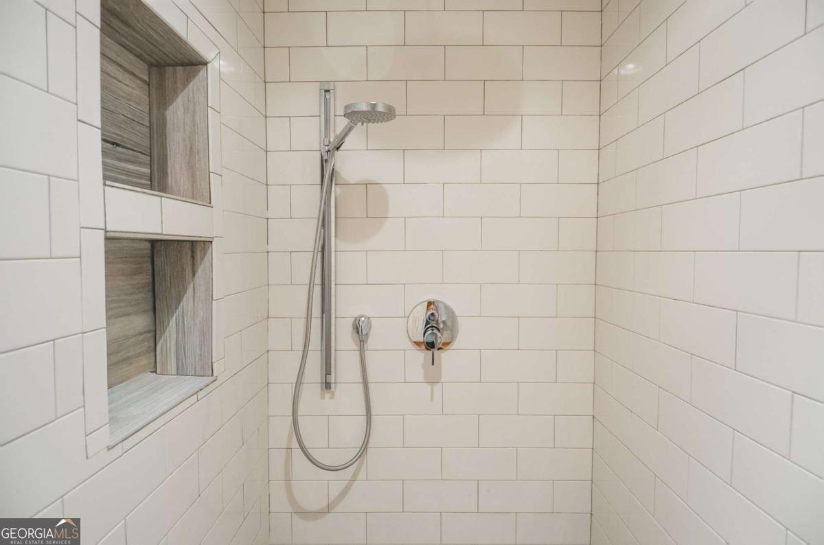 881 Huntington Way Lilburn - 32