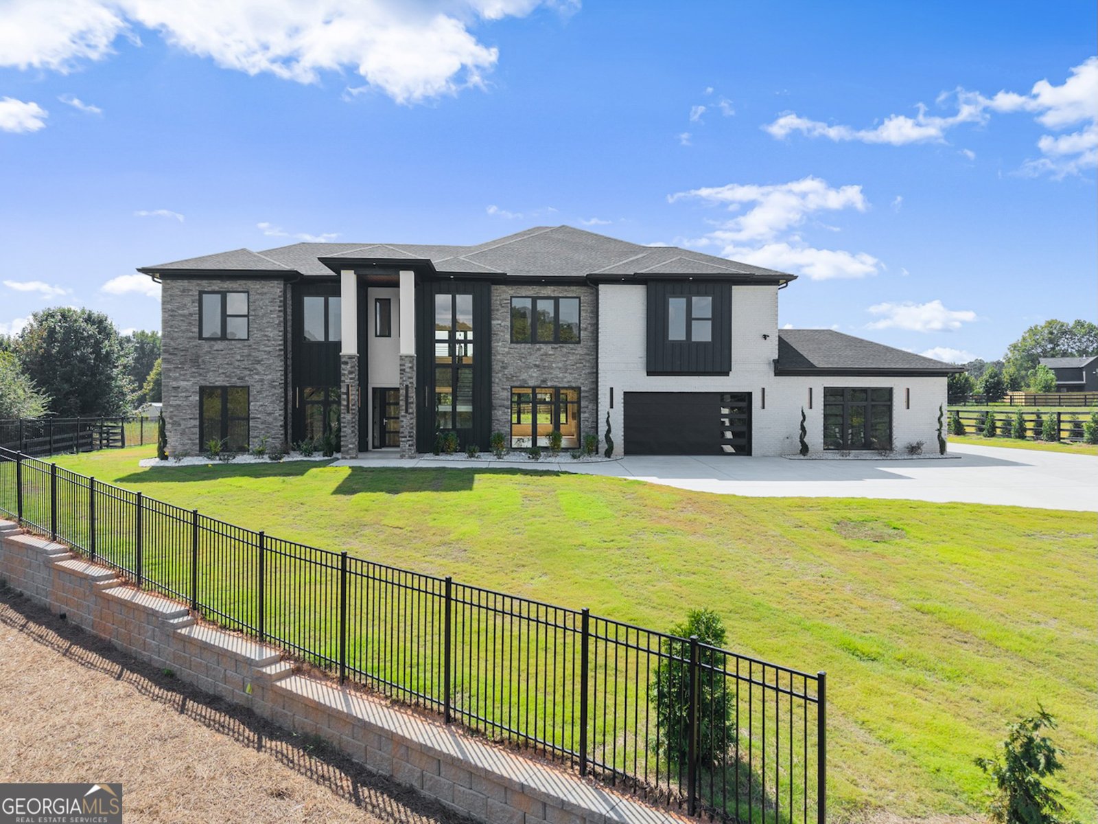 2031 Jones Phillips Road Dacula - 27