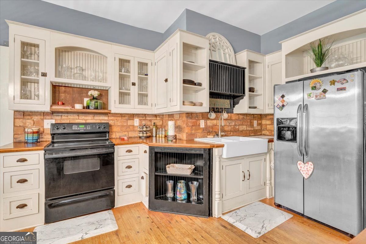 6193 Collins Street Covington - 2