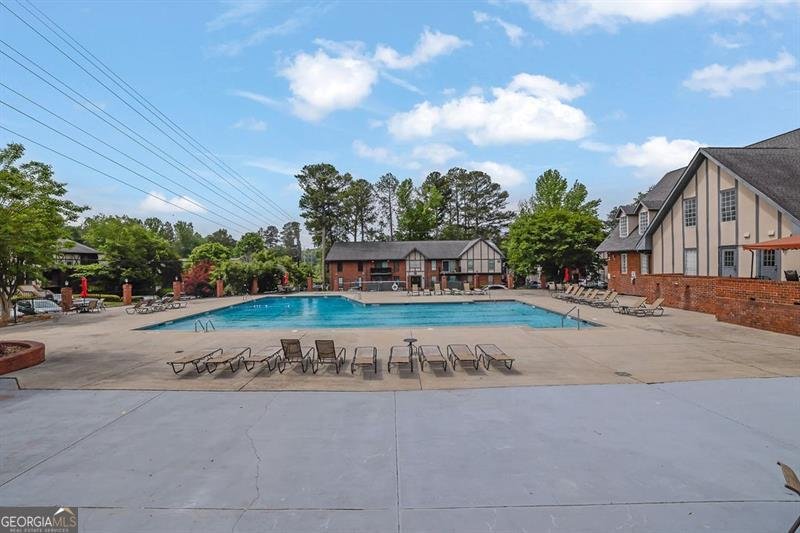 6851 Roswell Road Atlanta - 27