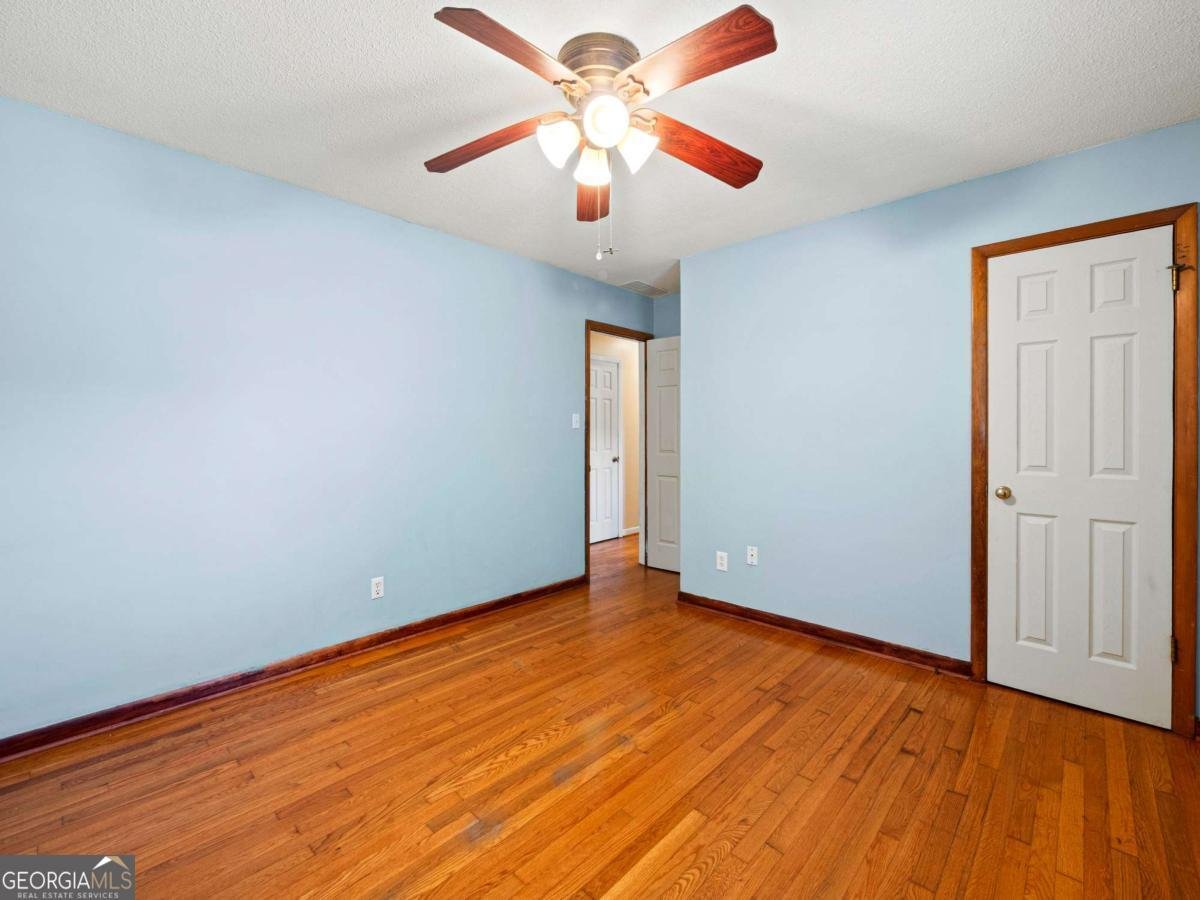 372 Hilltop Way Toccoa - 23