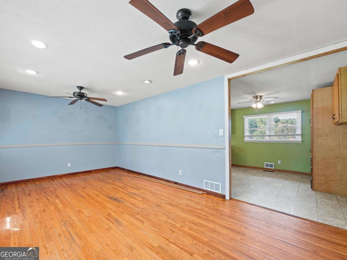 372 Hilltop Way Toccoa - 3