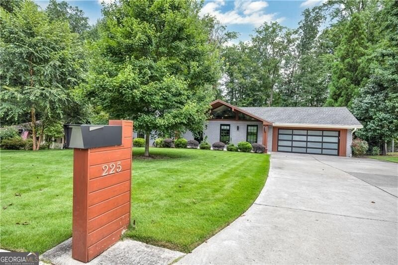 225 Jayne Ellen Way Alpharetta - 1