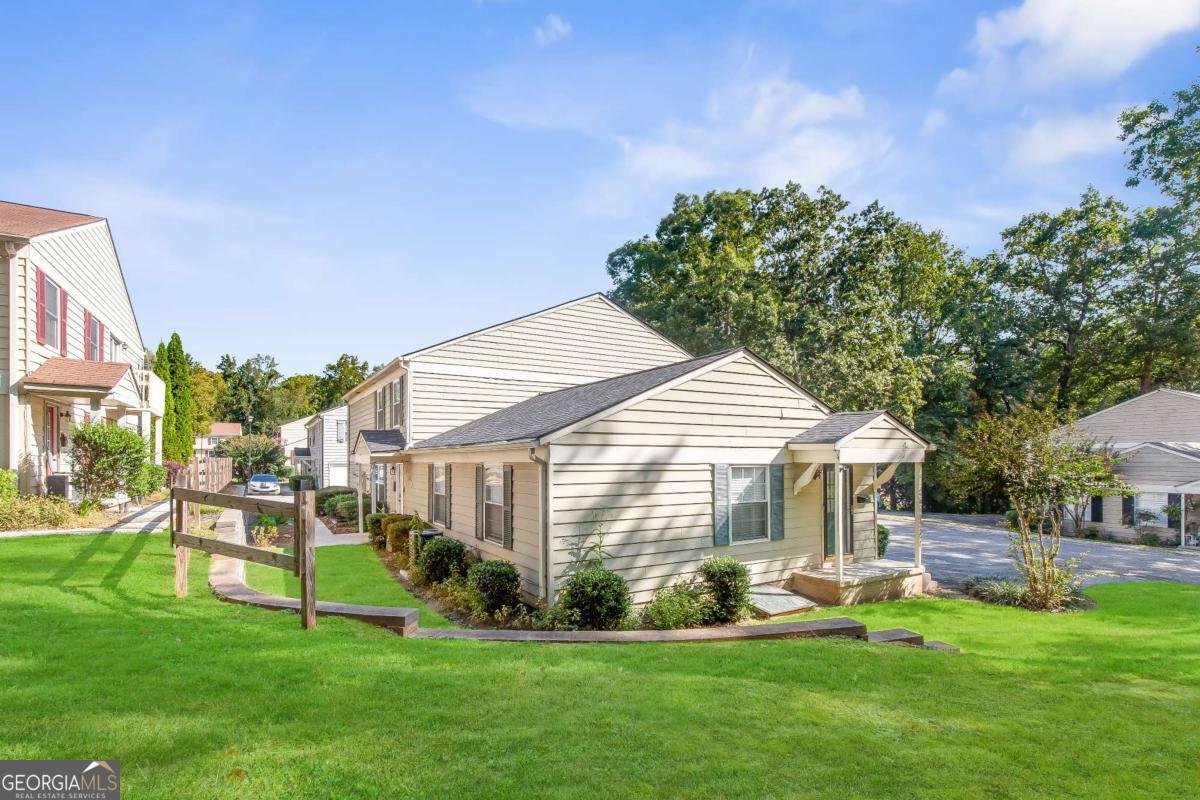1382 Old Coach Road Marietta - 2
