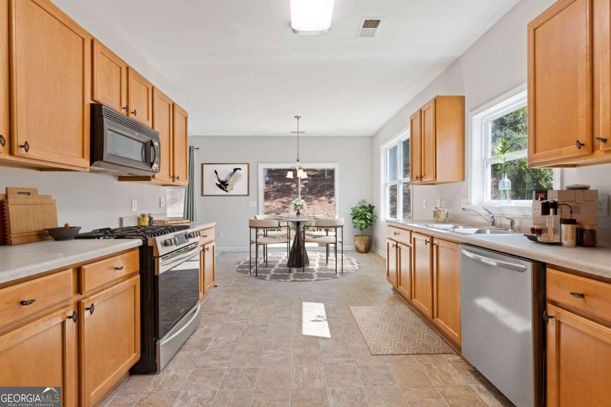 112 Puckett Court Canton - 3