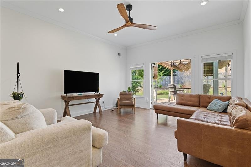 61 Holt Road Marietta - 5