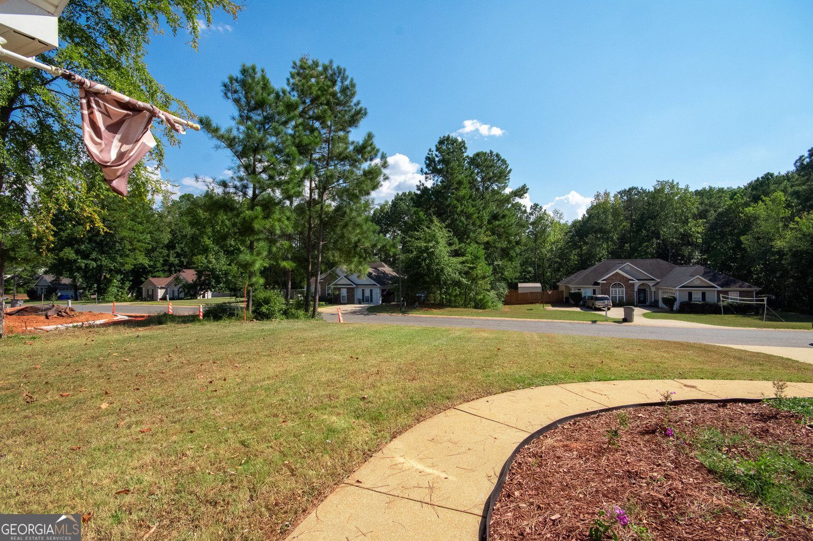 300 Old Pond Road Lagrange - 33