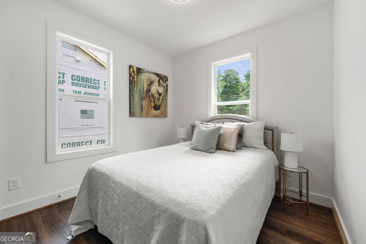 1098 WEDGEWOOD Drive Atlanta - 18