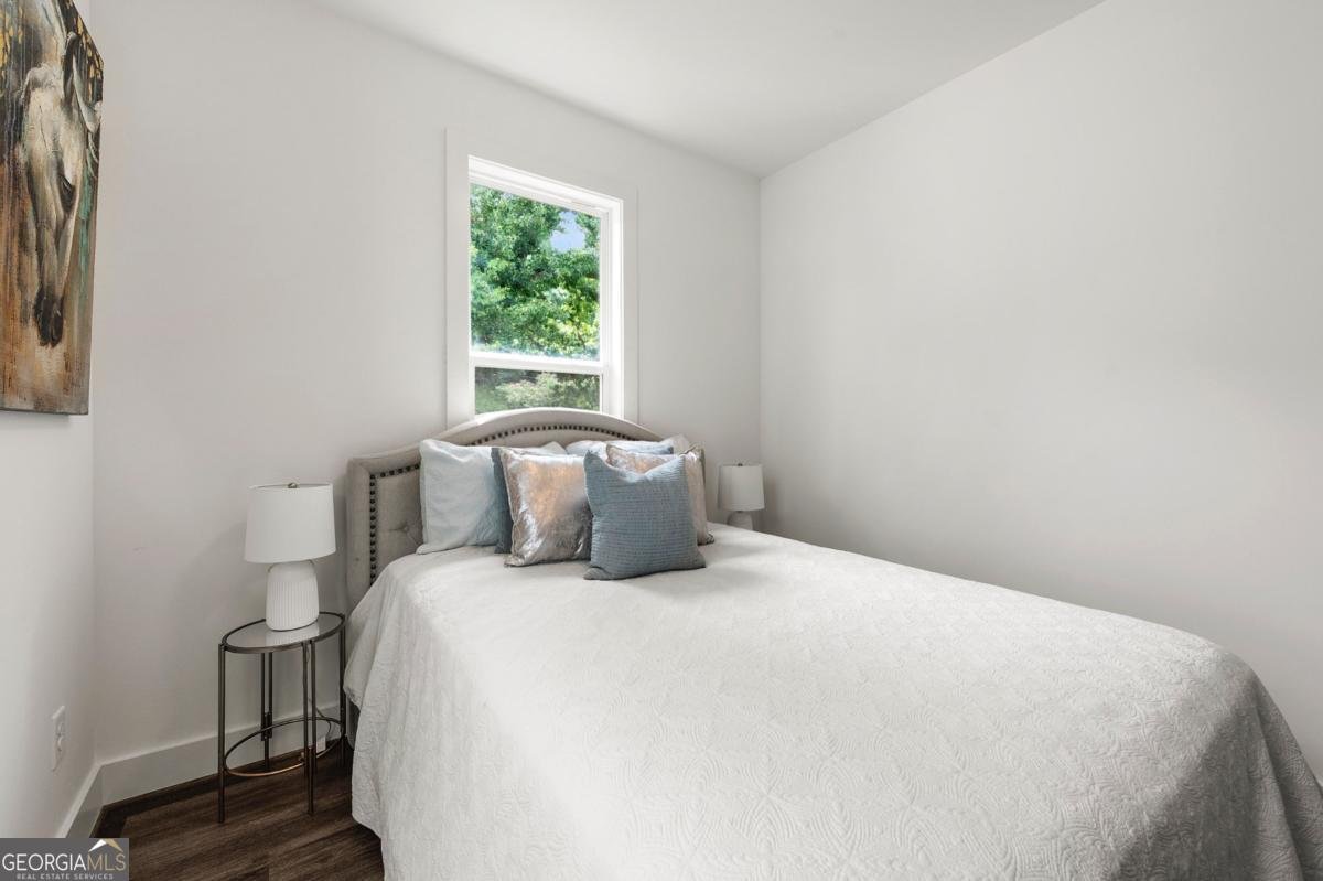 1098 WEDGEWOOD Drive Atlanta - 19