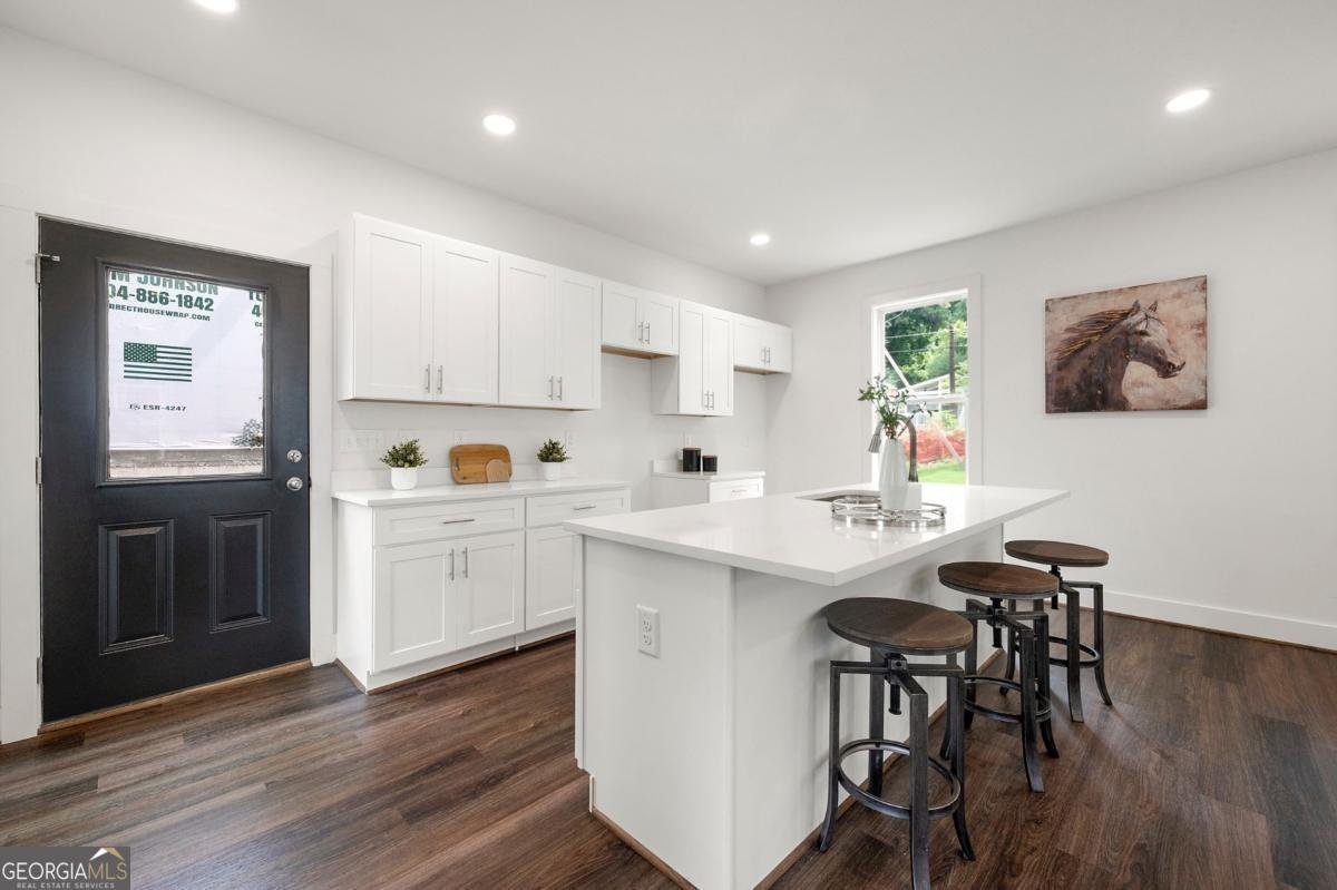 1098 WEDGEWOOD Drive Atlanta - 7