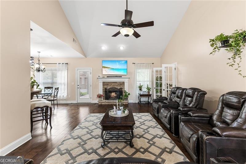 701 Larry Lane Winder - 4