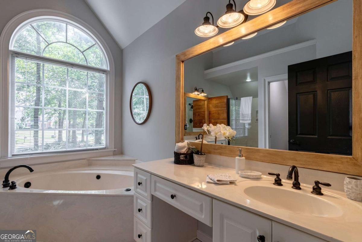 1231 Scarlet Oak Circle Athens - 43