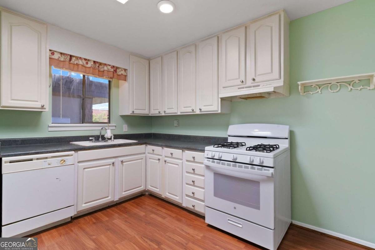 346 Carpenter Drive Atlanta - 5