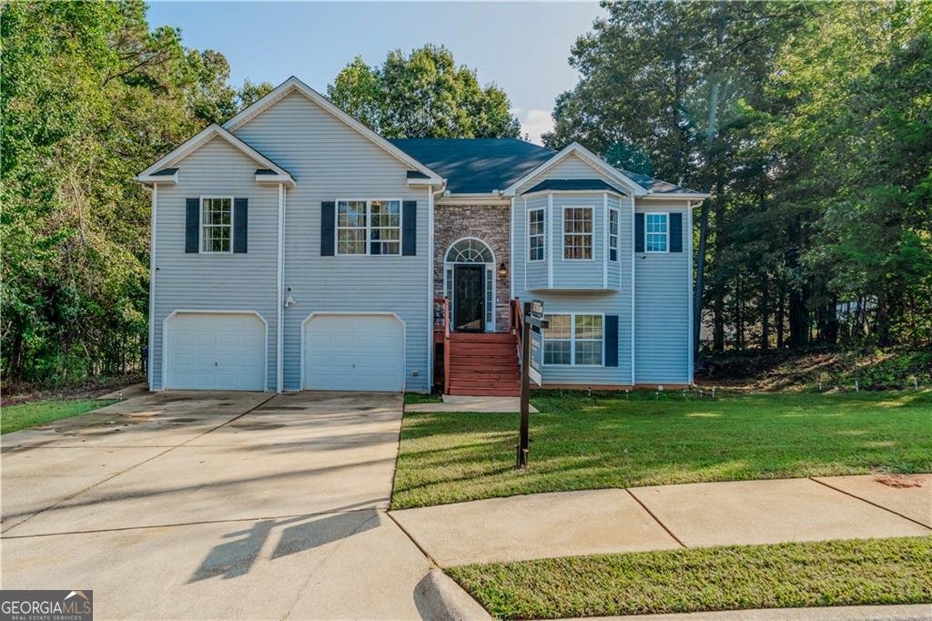 6160 Queensdale Drive Douglasville - 1