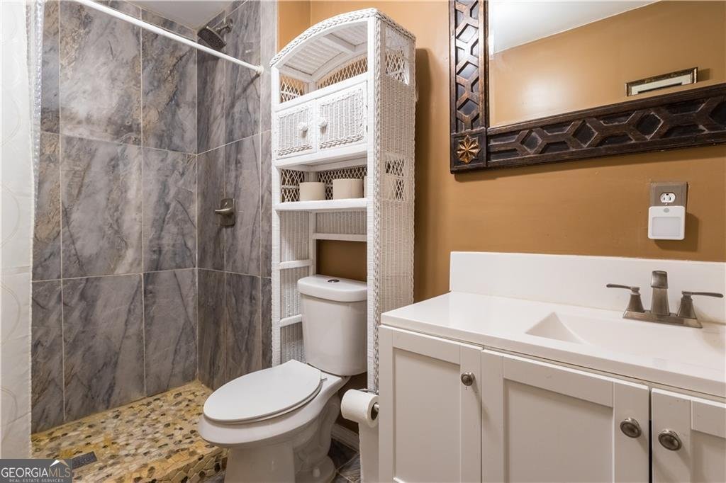 6160 Queensdale Drive Douglasville - 20