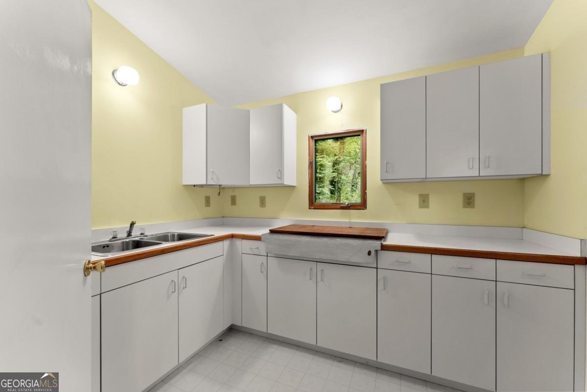 705 Long Mountain Road Cleveland - 22