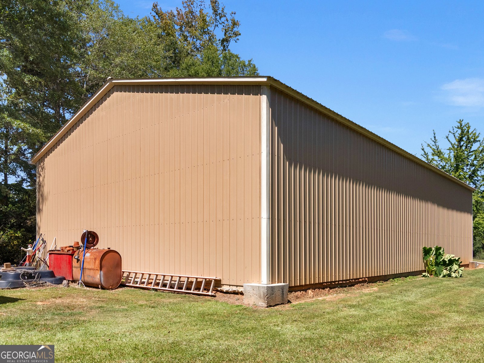 967 Five Points Road Barnesville - 48