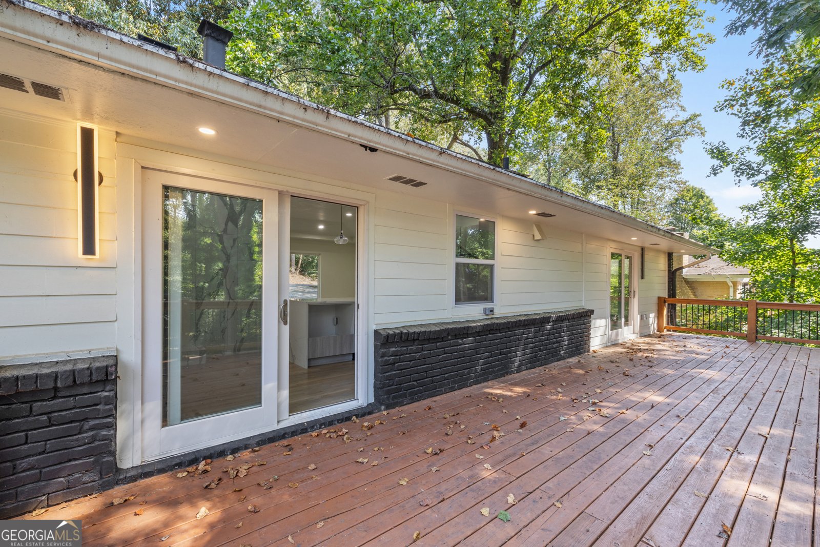621 Hammond Drive Atlanta - 17