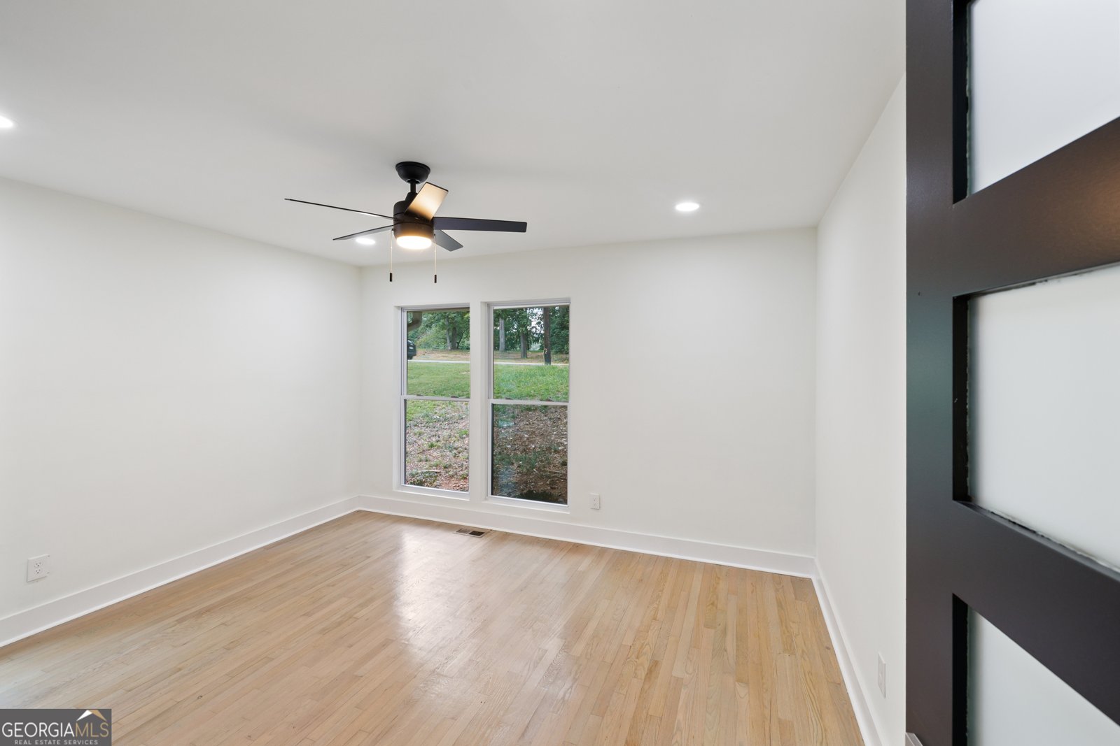 621 Hammond Drive Atlanta - 8