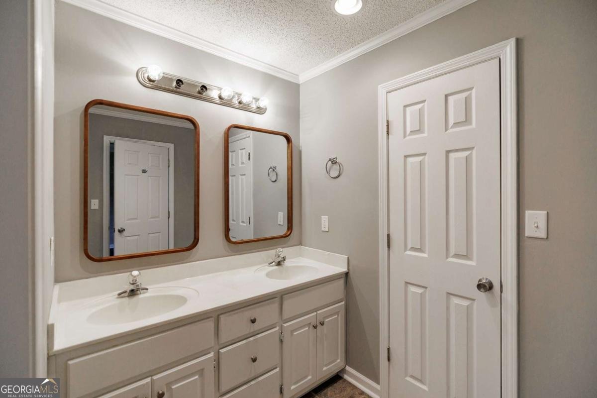 1220 Twelve Oaks Circle Watkinsville - 20