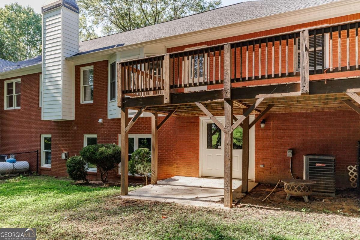 1220 Twelve Oaks Circle Watkinsville - 35