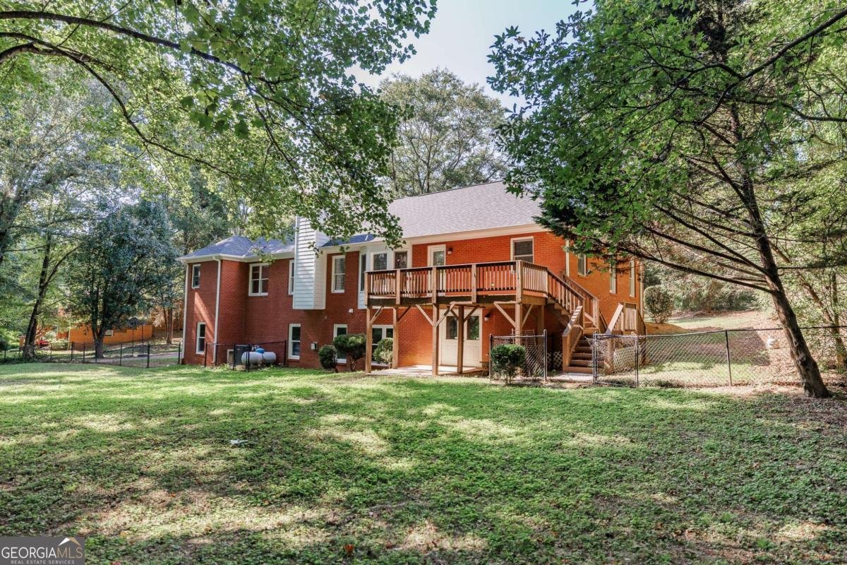 1220 Twelve Oaks Circle Watkinsville - 37