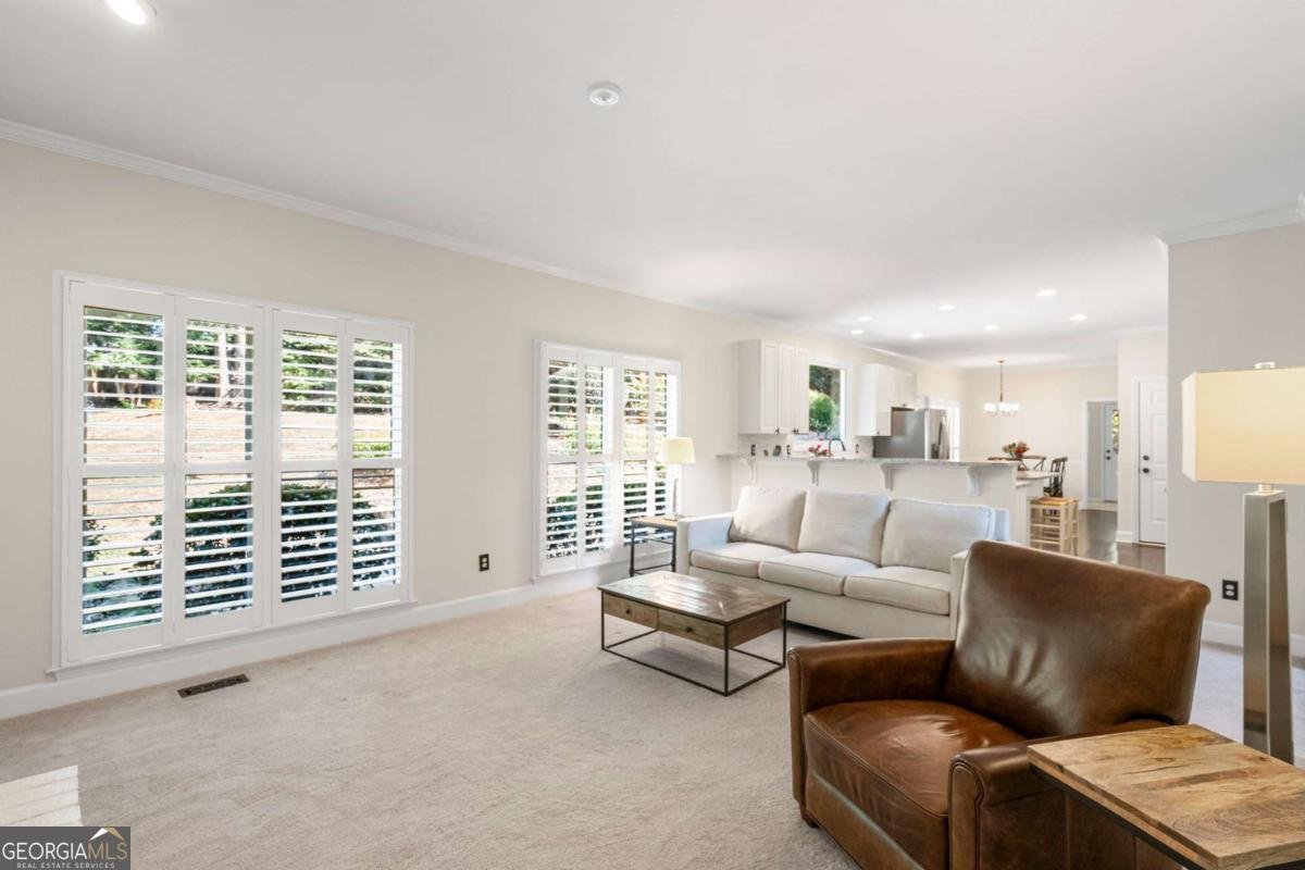740 Dunscore Court Roswell - 10