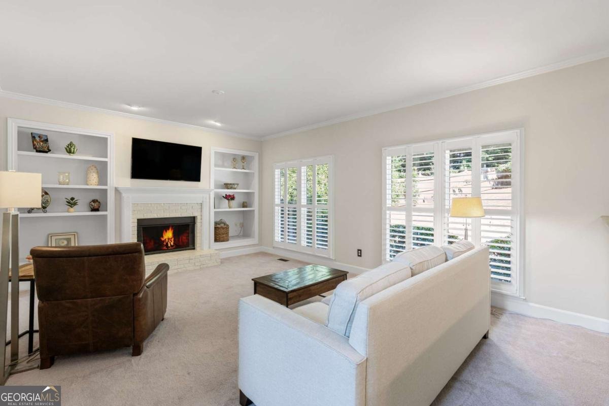 740 Dunscore Court Roswell - 8