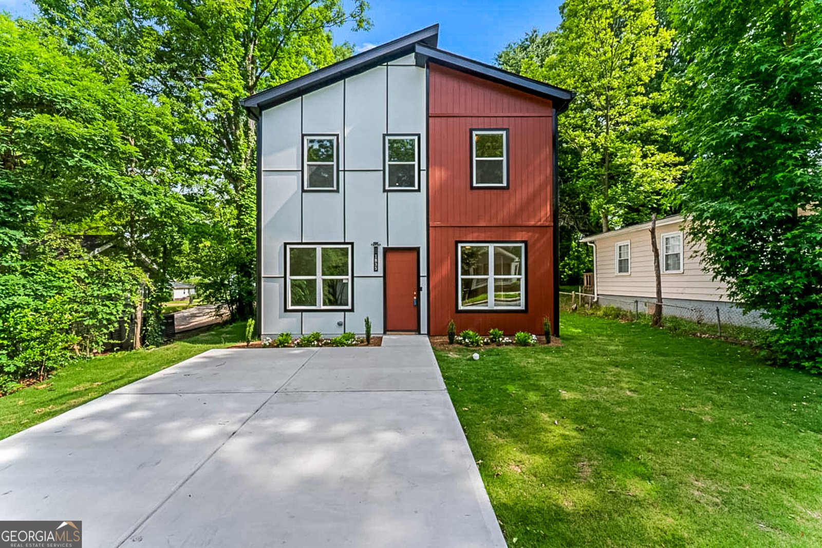 1835 Taylor Avenue East Point - 1