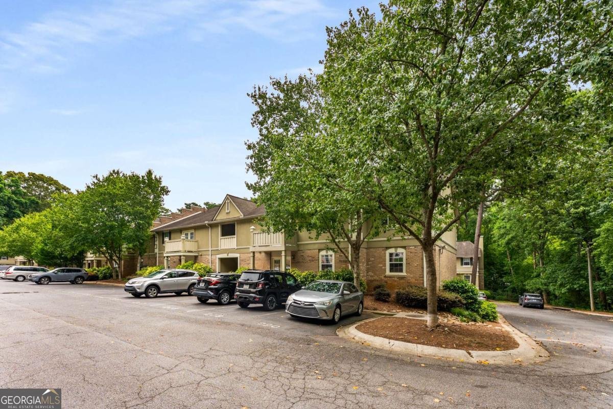6900 Roswell Road Atlanta - 2