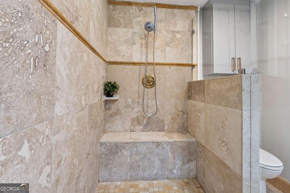215 Piedmont Avenue Atlanta - 18
