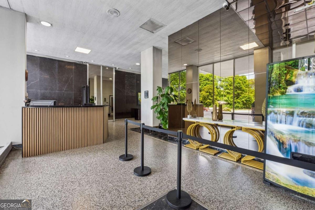 215 Piedmont Avenue Atlanta - 21