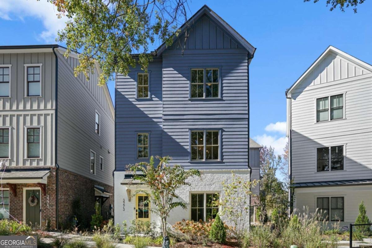 3317 Stillwood Lane Hapeville - main photo