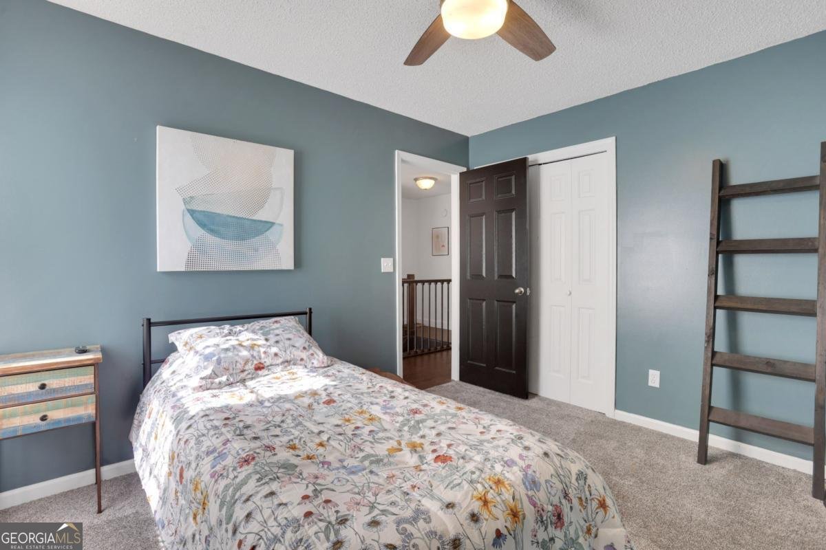 1307 Cobblestone Lane Woodstock - 2