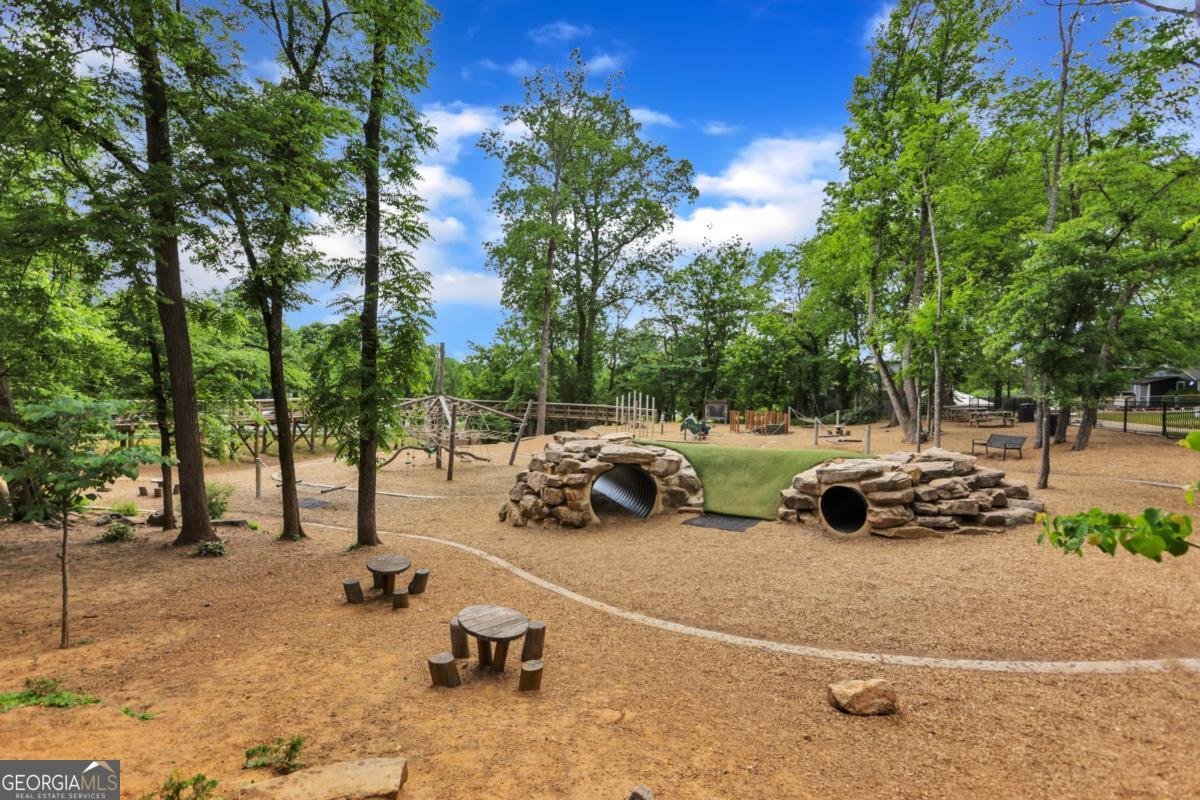 1307 Cobblestone Lane Woodstock - 35