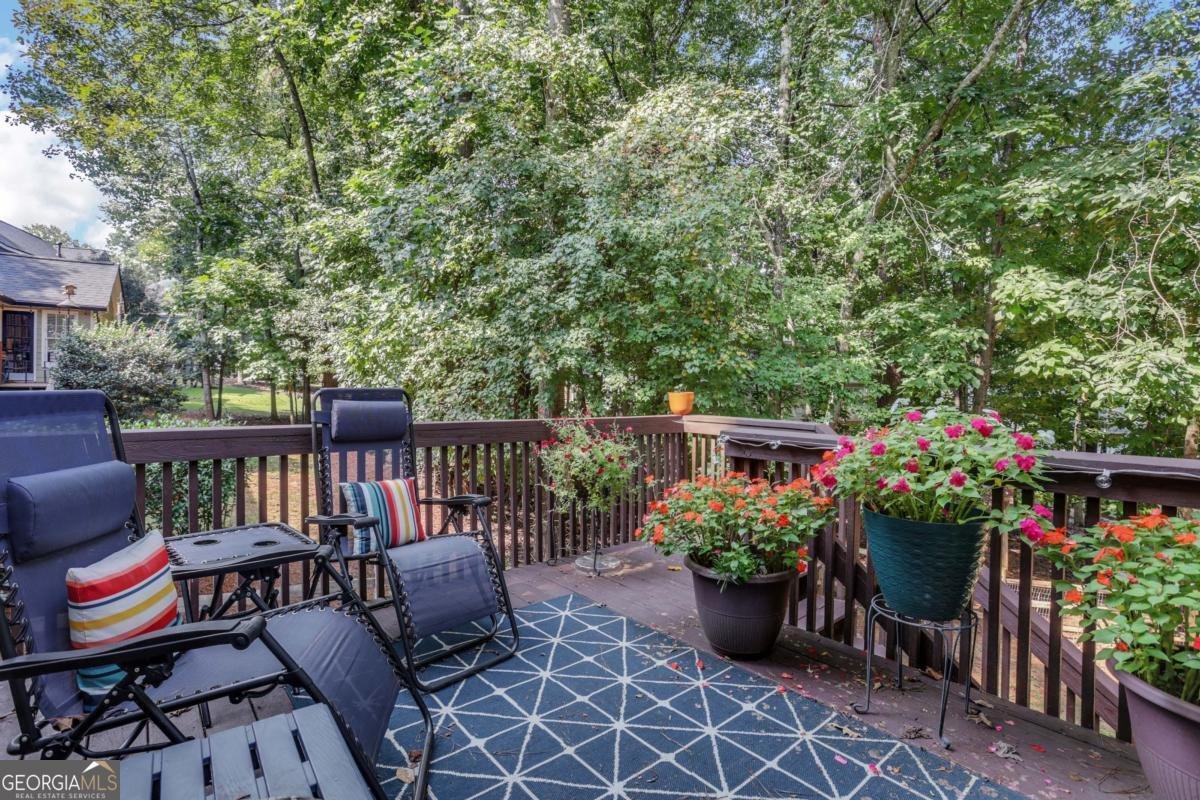 1307 Cobblestone Lane Woodstock - 6