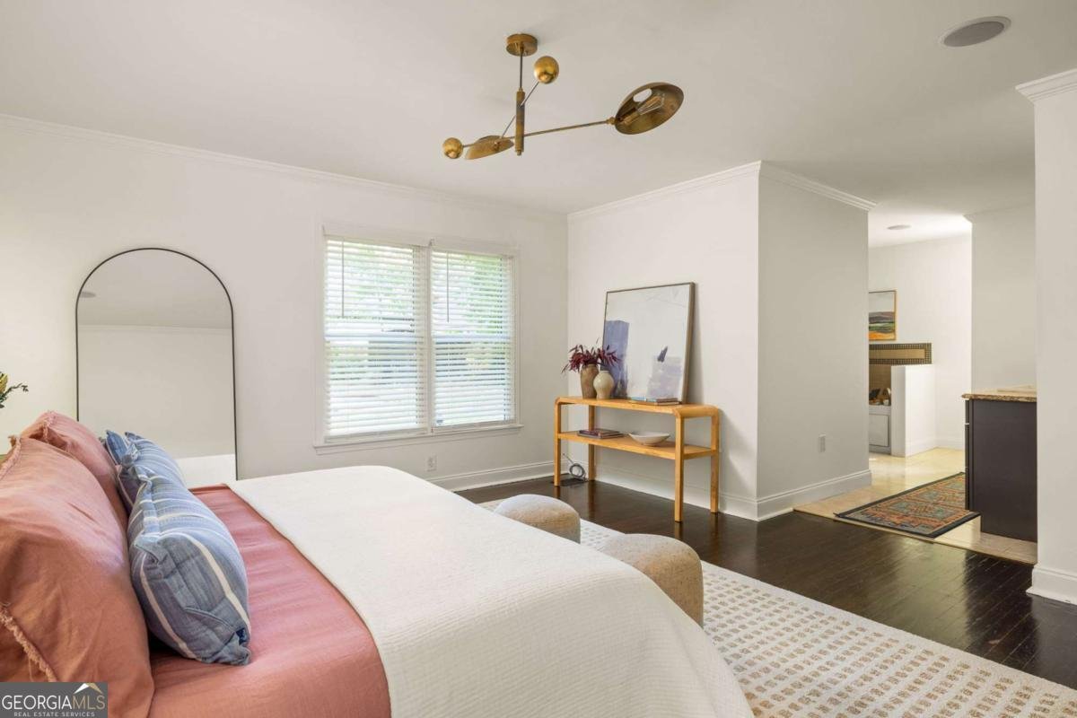 2880 Glenwood Avenue Atlanta - 1