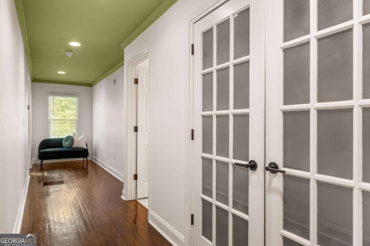 2880 Glenwood Avenue Atlanta - 19