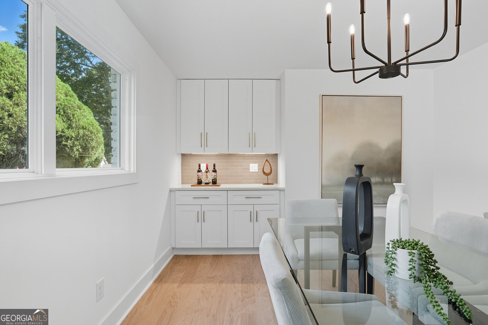 2201 Edgemore Drive Atlanta - 19