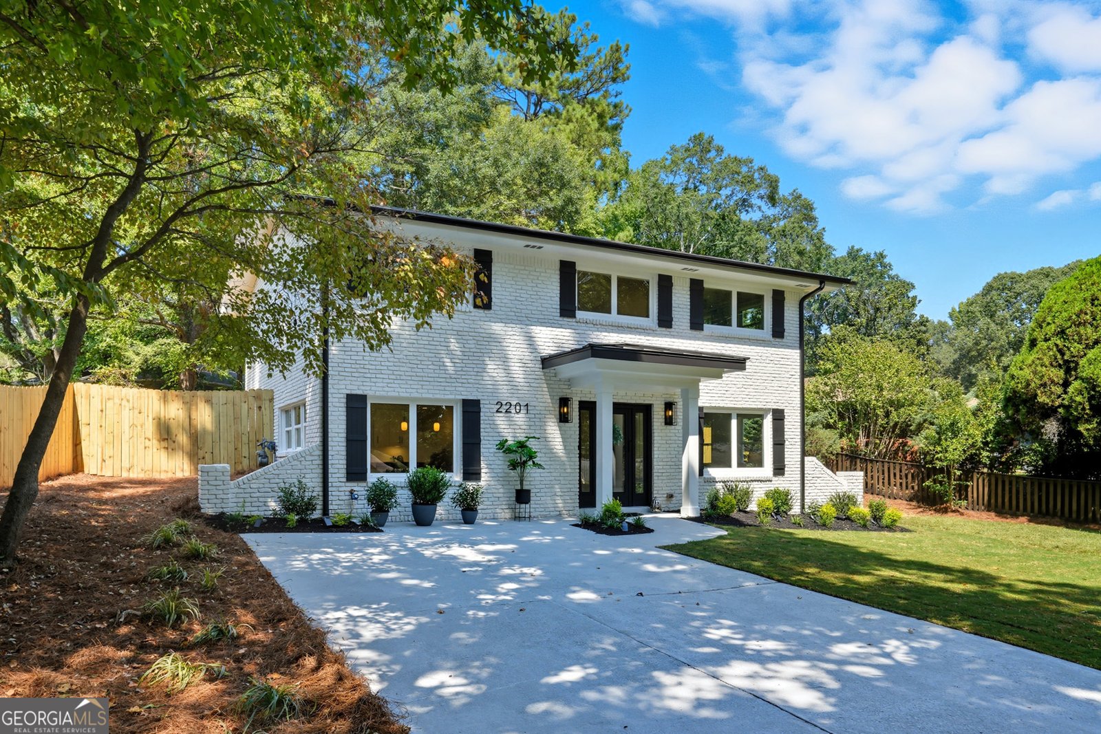 2201 Edgemore Drive Atlanta - 39