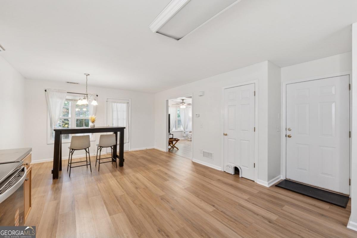 5425 Belvedere Street Cumming - 8
