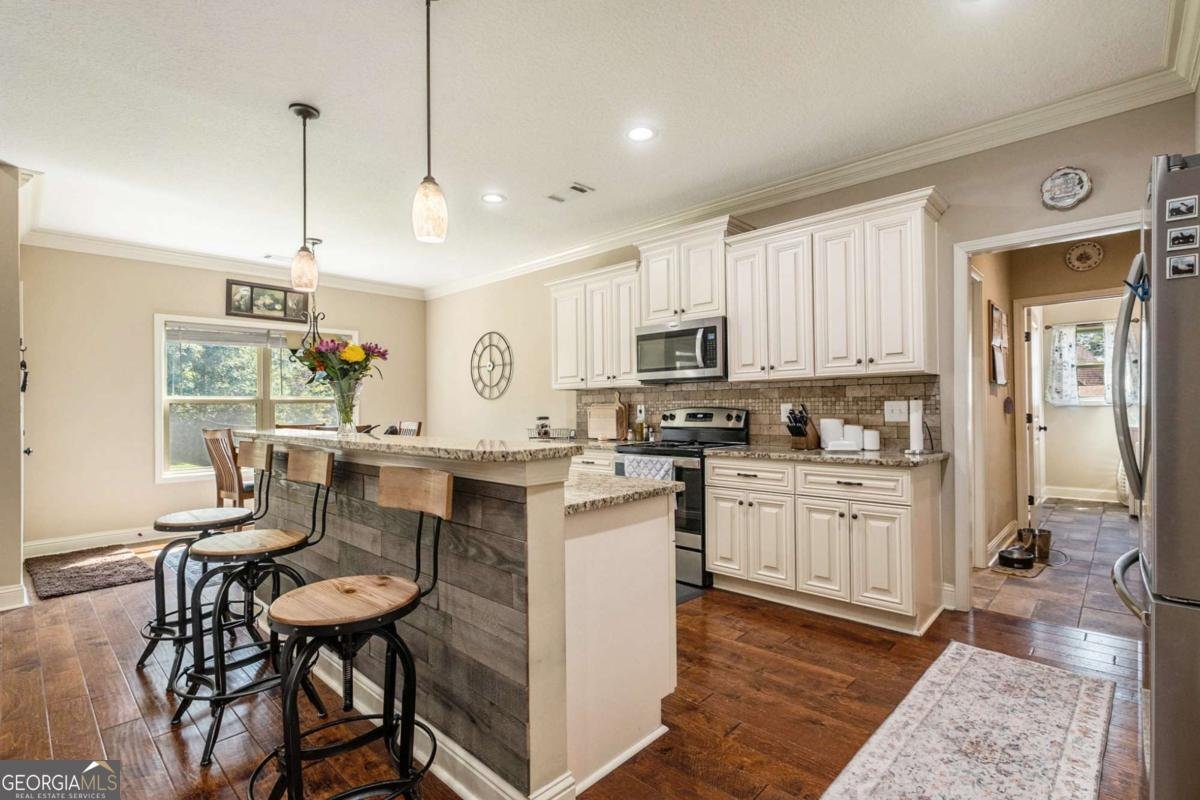 85 Johns Way Commerce - 12
