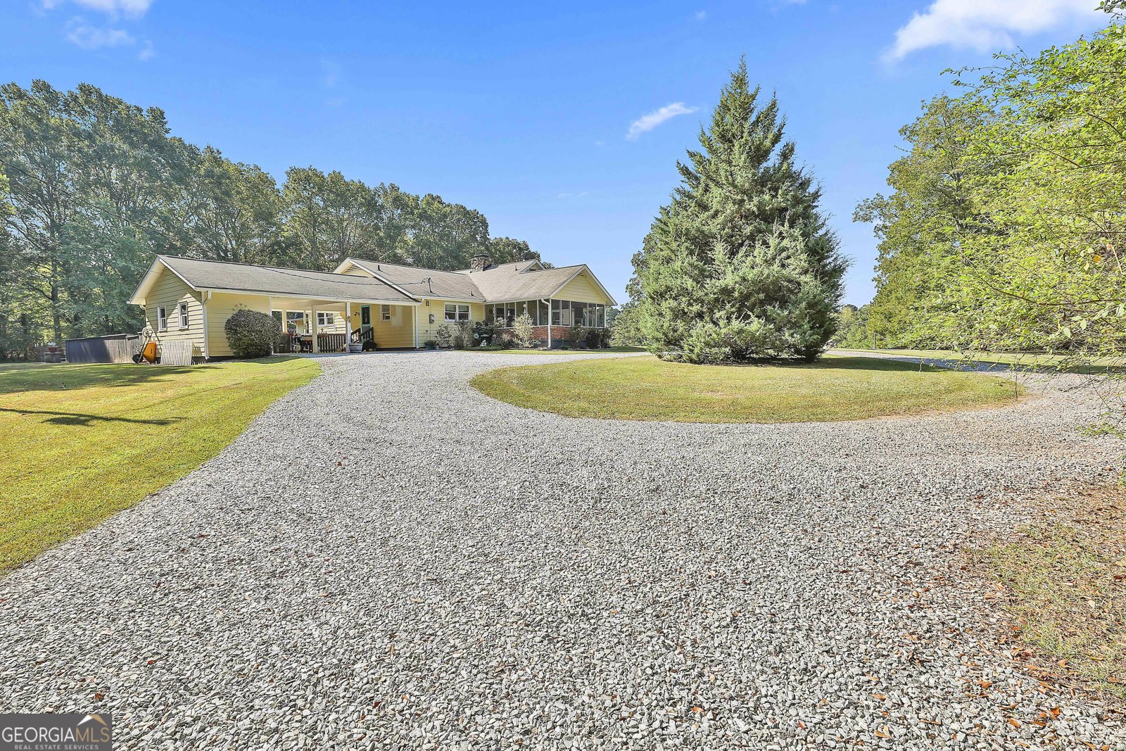 235 Lees Lake Road Fayetteville - 37