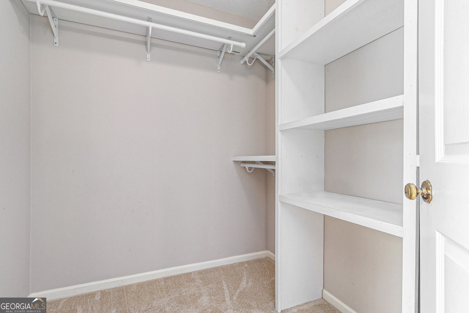 915 Garden Court Sandy Springs - 10